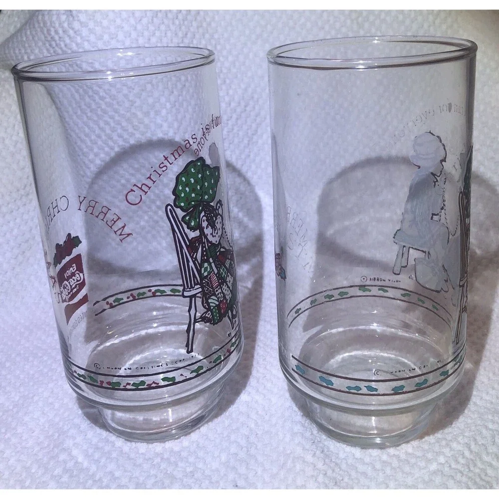 VTG 1970’s‎ Coca Cola Holly Hobbie Christmas Drinking Glass Collector 2 Glasses